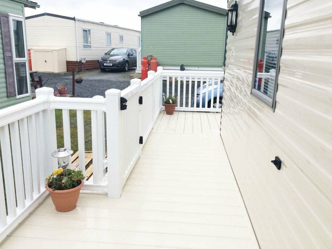 Ocean Edge Leisure Park - Holiday Accommodation 11056