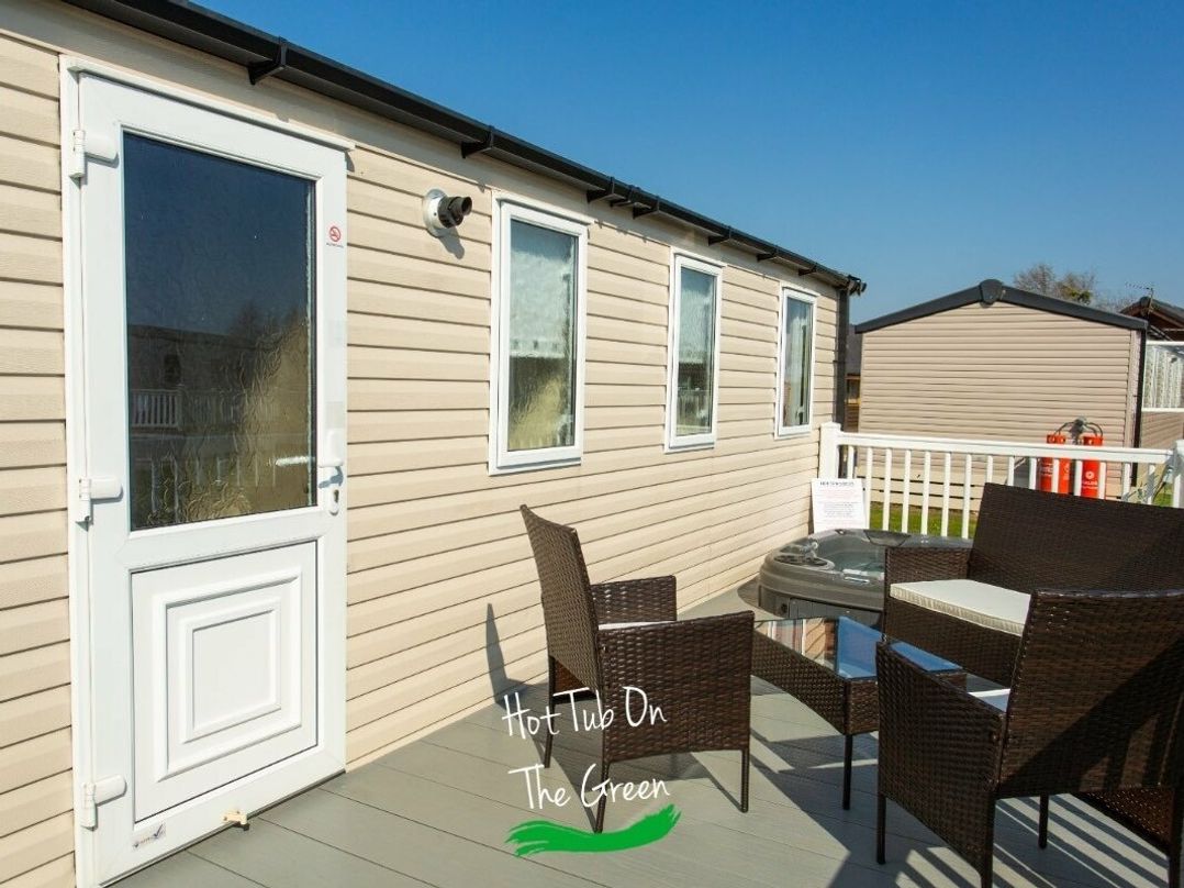 Tattershall Lakes Country Park - Holiday Accommodation 11157