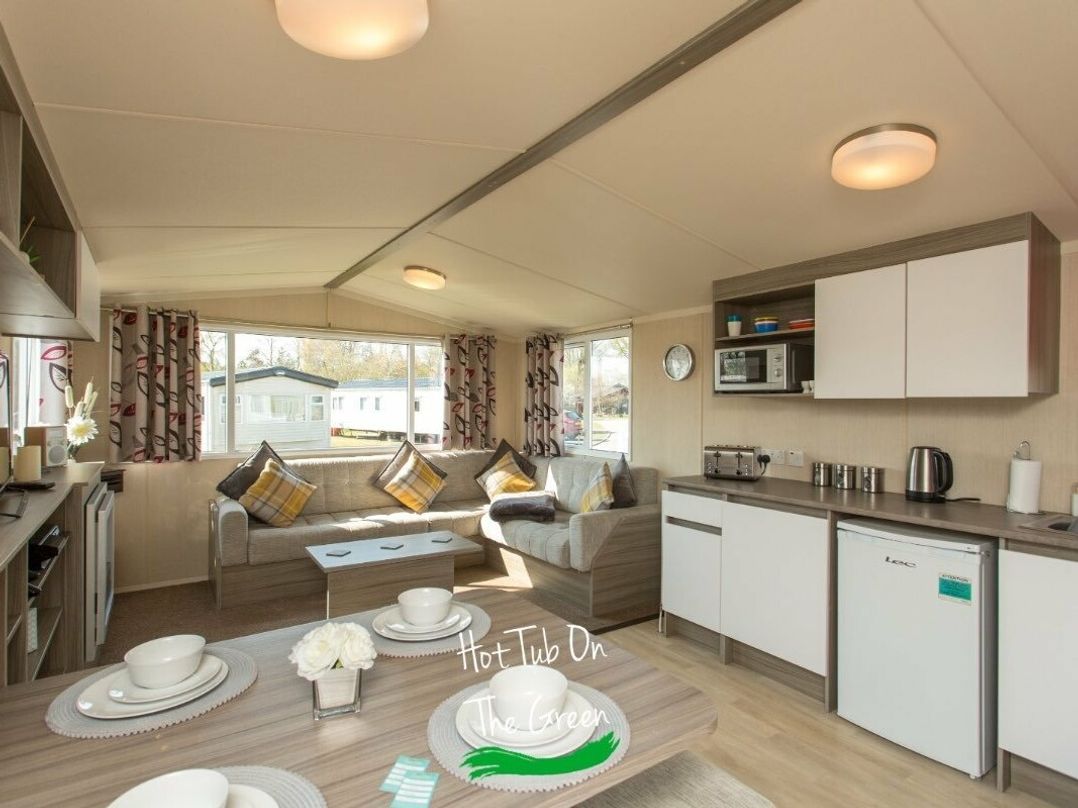 Tattershall Lakes Country Park - Holiday Accommodation 11157