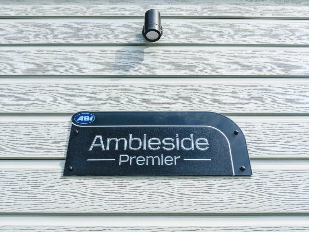 Marton Mere Holiday Village - Holiday Accommodation 11190