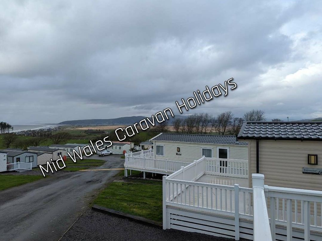 Brynowen Holiday Park - Holiday Accommodation 11226