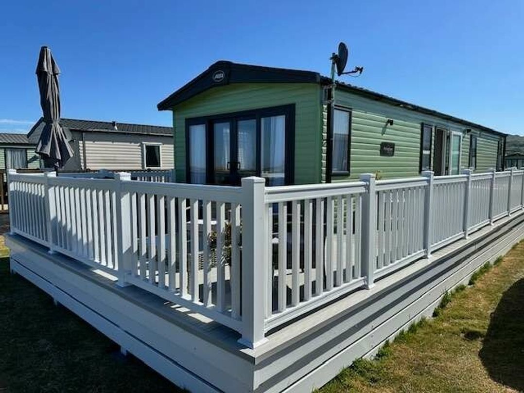 Dyffryn Seaside Estate - Holiday Accommodation 11228