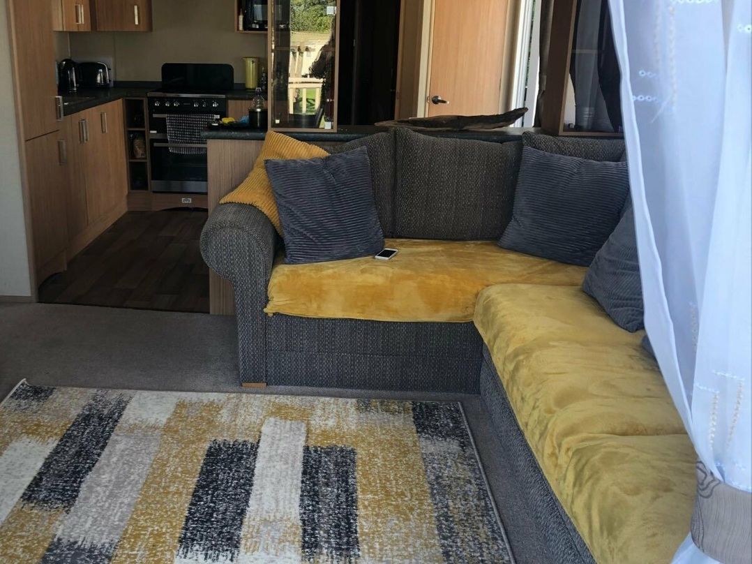 Marton Mere Holiday Village - Holiday Accommodation 11240