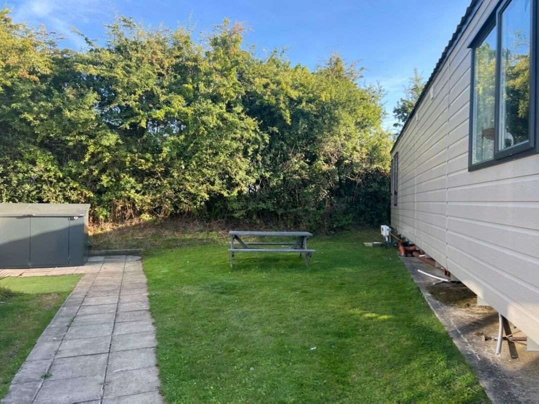 Marton Mere Holiday Village - Holiday Accommodation 11240