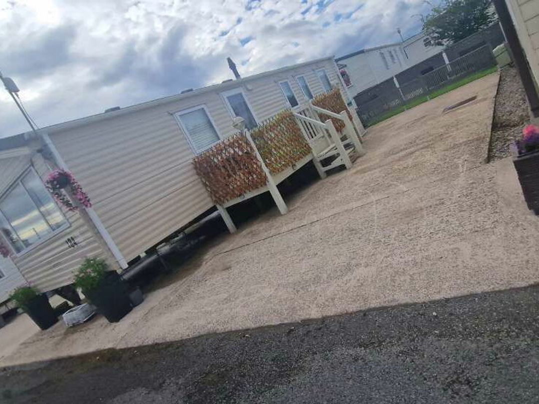 Golden Gate Holiday Centre - Holiday Accommodation 11250