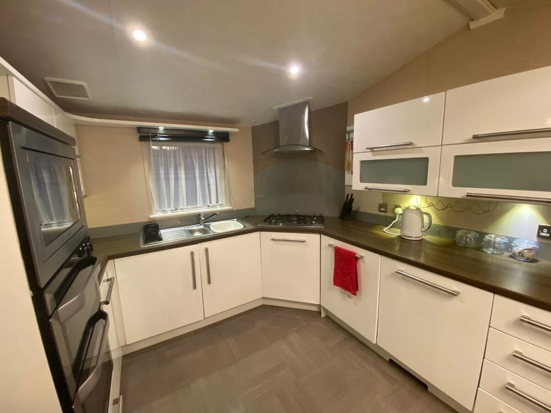 Naze Marine Holiday Park - Holiday Accommodation 11257