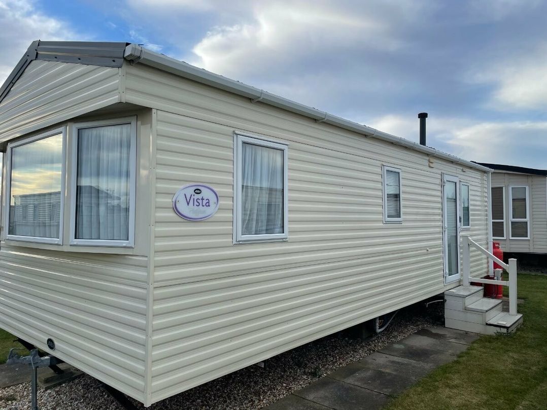 Happy Days Holiday Homes - Holiday Accommodation 11570