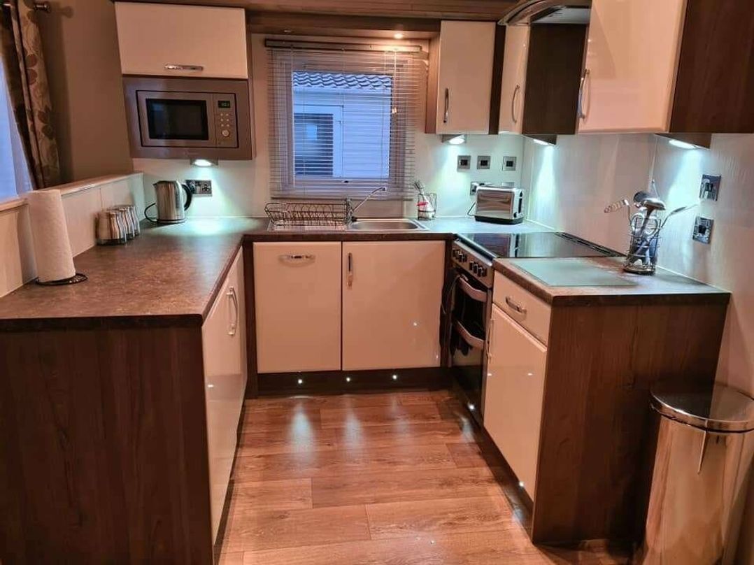 Trecco Bay - Holiday Accommodation 11650