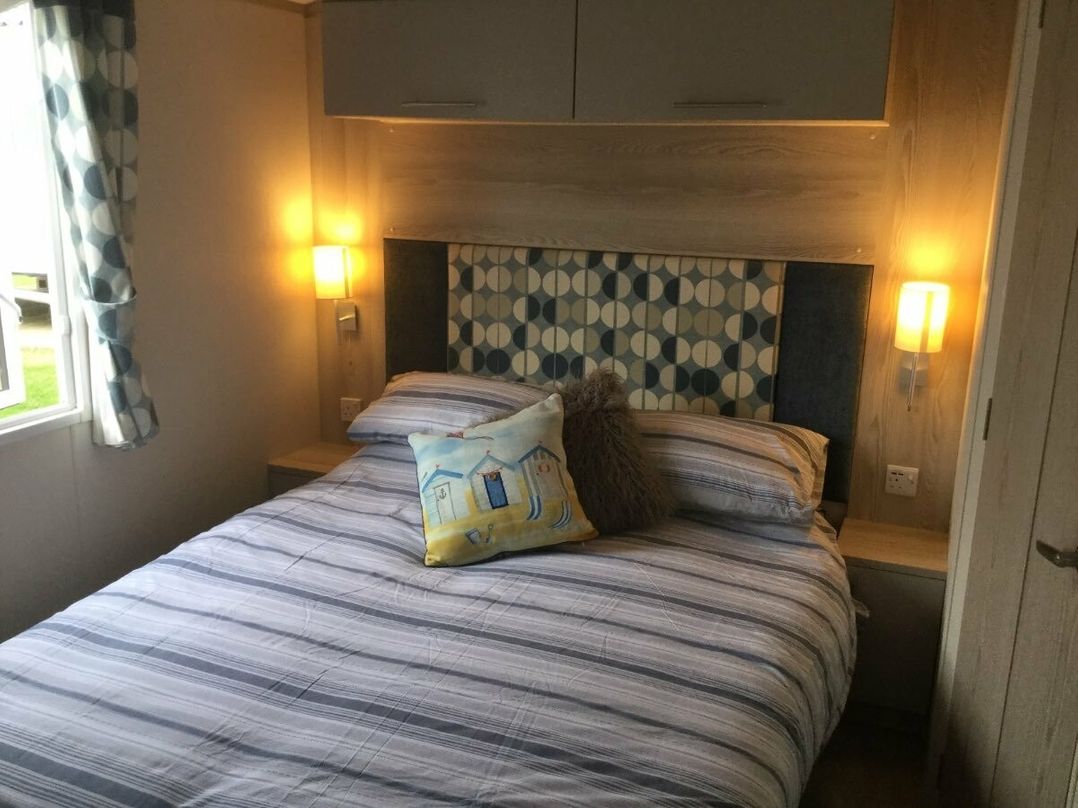 Weymouth Bay Holiday Park - Holiday Accommodation 11875