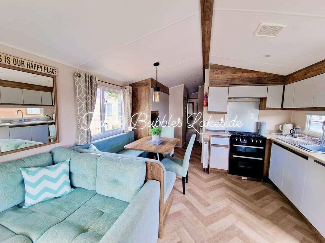 Tattershall Lakes Country Park - Holiday Accommodation 11903