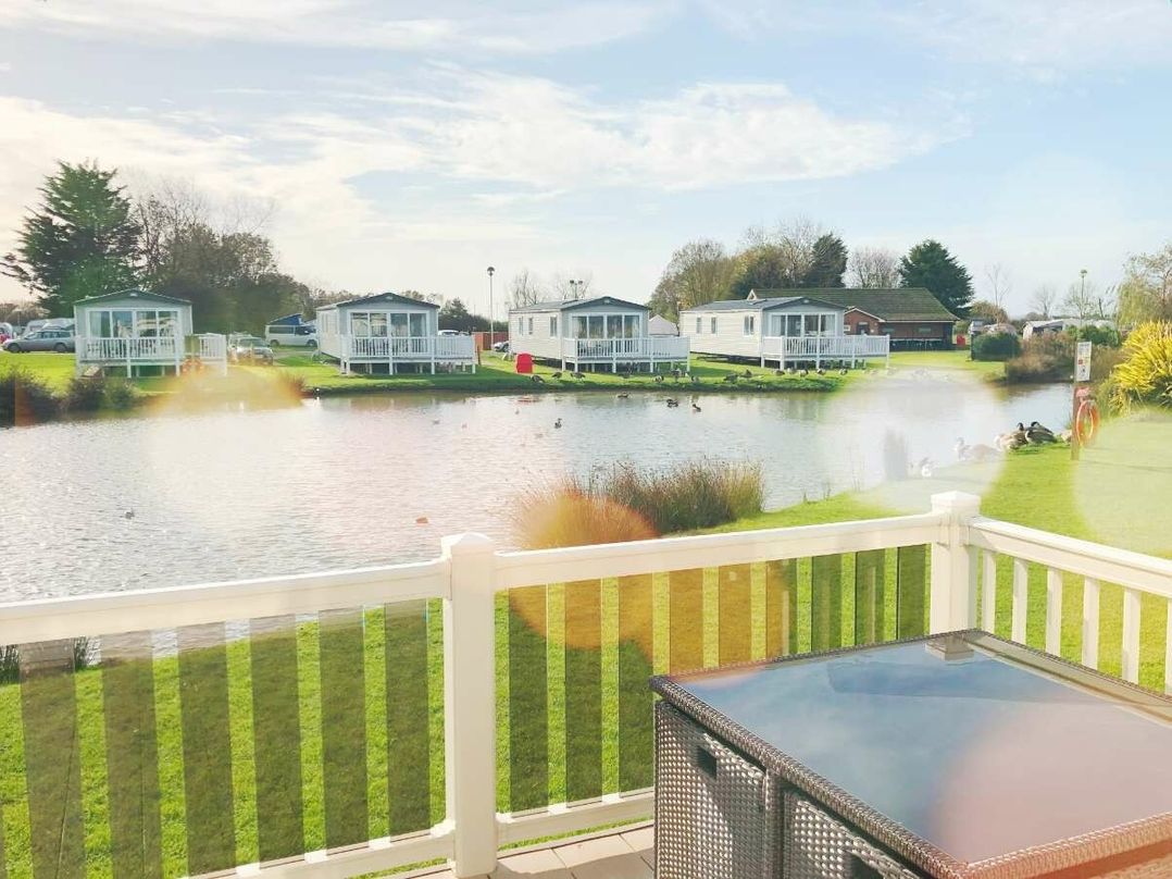 Golden Sands - Holiday Accommodation 11949