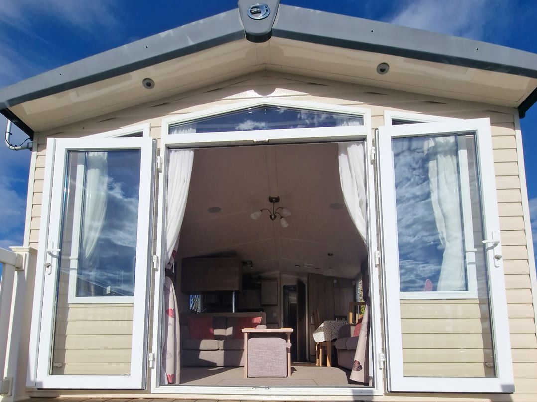 The Crest, Filey (private land) - Holiday Accommodation 11967