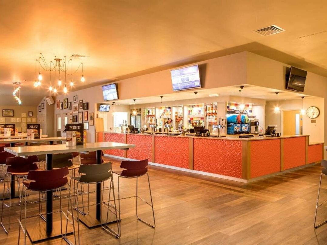 New Beach Holiday Park - Holiday Accommodation 12143