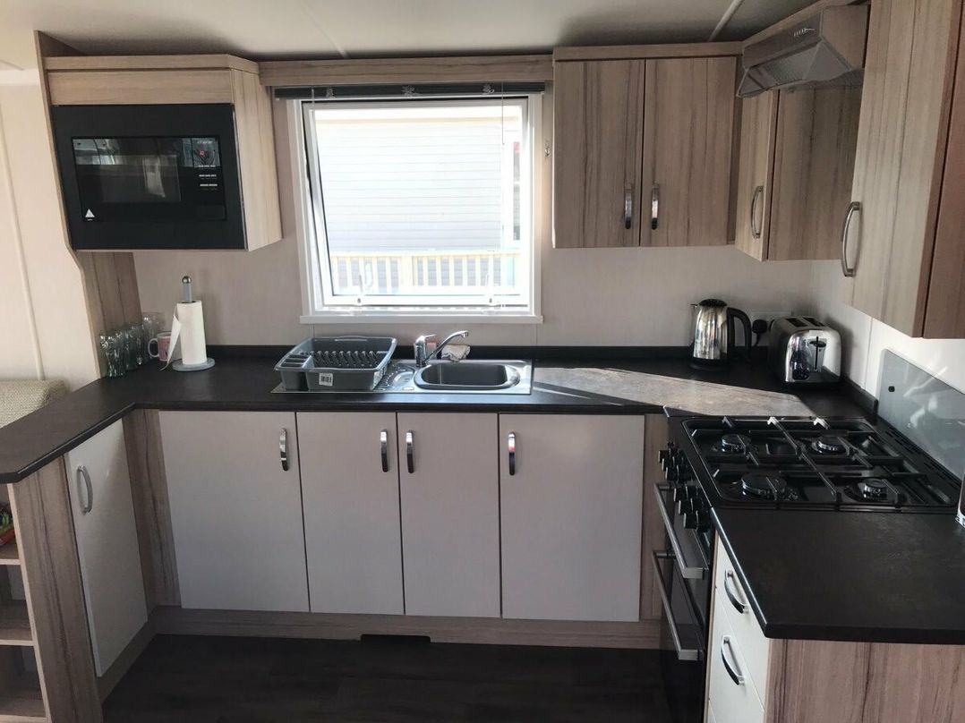 Lydstep Beach - Holiday Accommodation 12199