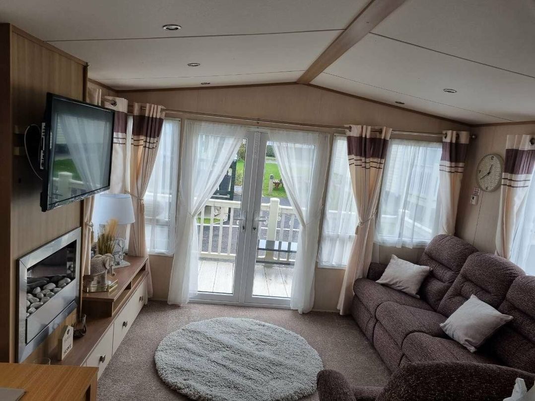 Marton Mere Holiday Village - Holiday Accommodation 12247