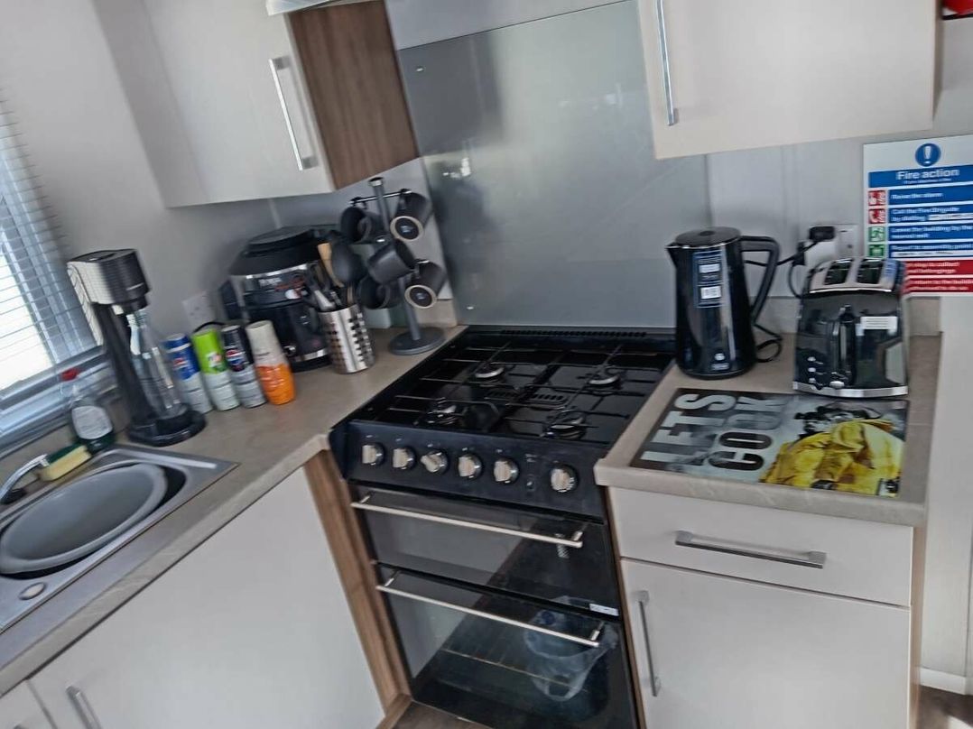 Marton Mere Holiday Village - Holiday Accommodation 12393