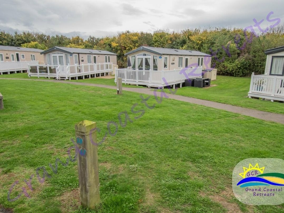 Devon Cliffs Holiday Park - Holiday Accommodation 1274