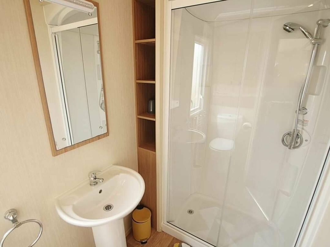 Ocean Edge Leisure Park - Holiday Accommodation 12911