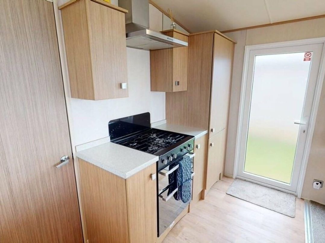 Ocean Edge Leisure Park - Holiday Accommodation 12911