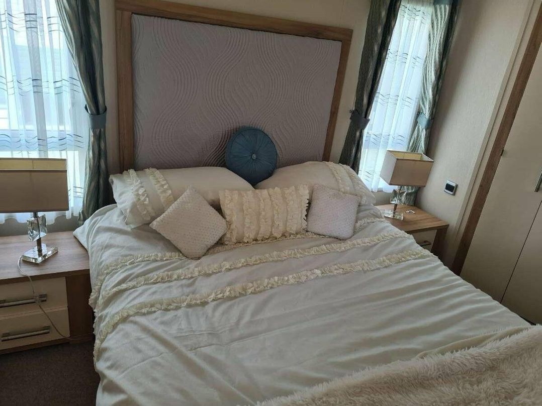 Trecco Bay - Holiday Accommodation 13037