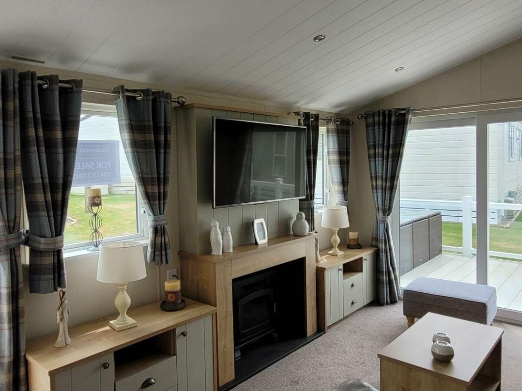 Hoburne Naish - Holiday Accommodation 13066