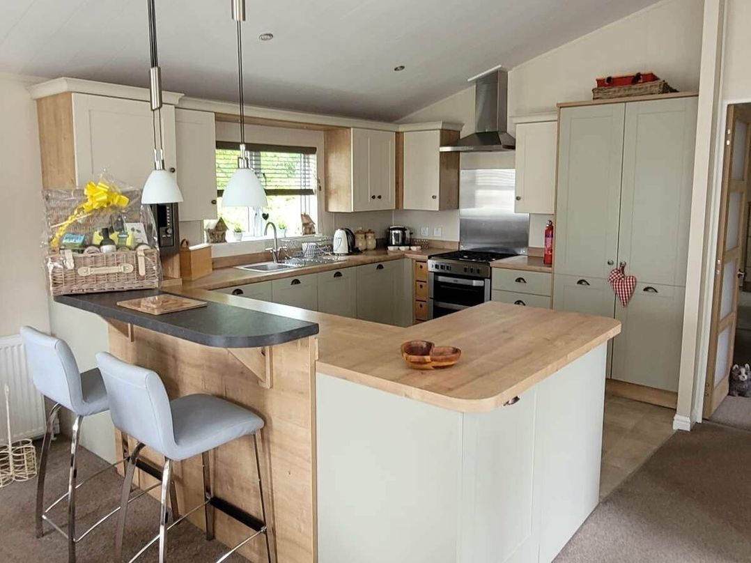 Hoburne Naish - Holiday Accommodation 13066