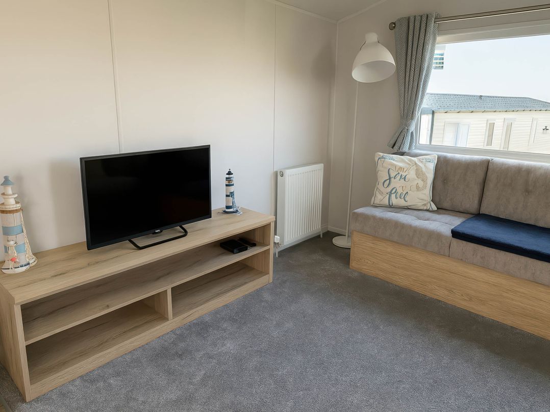 39 Greenlands, Littlesea Holiday Park