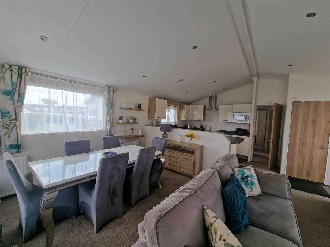 Trecco Bay - Holiday Accommodation 13251