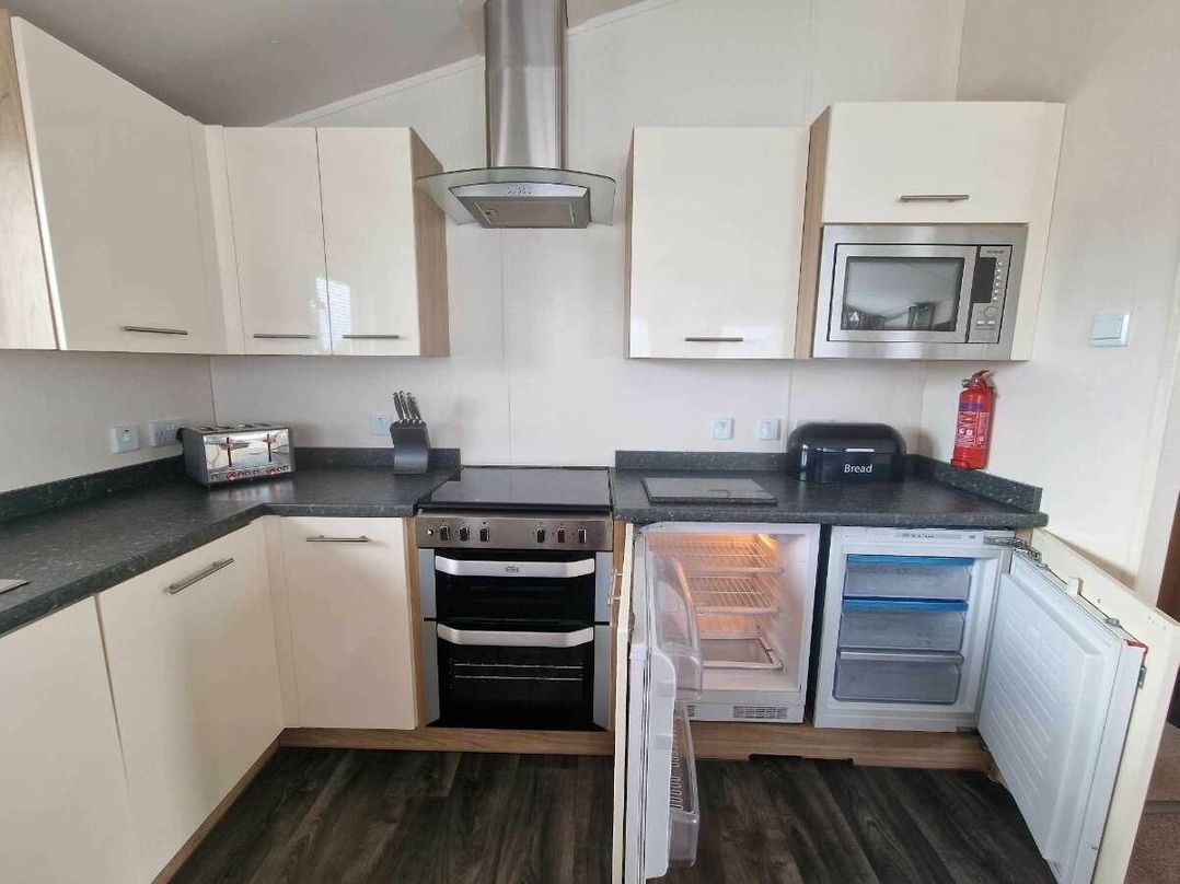 Trecco Bay - Holiday Accommodation 13251