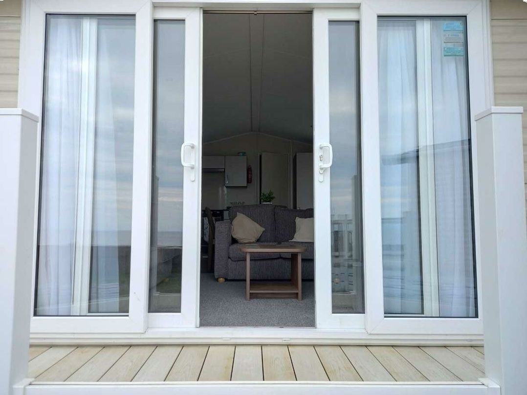 Trecco Bay - Holiday Accommodation 1330