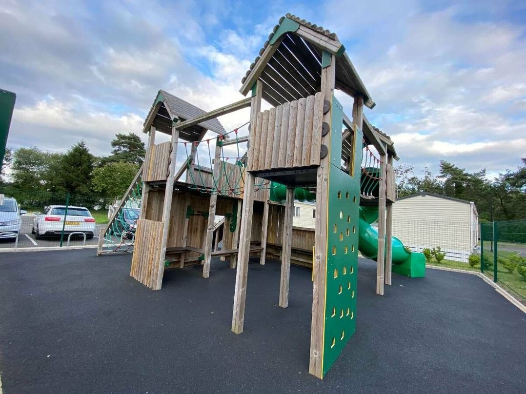 Forest Edge Holiday Park - Holiday Accommodation 13536