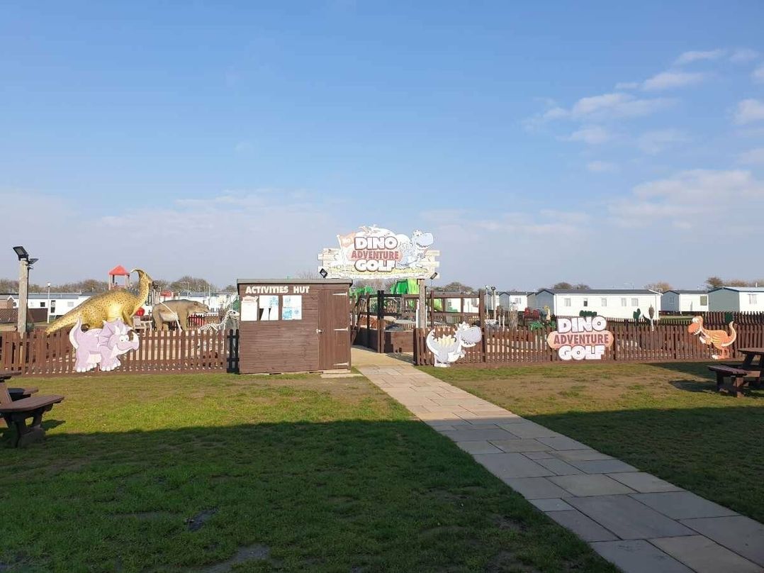 Broadland Sands - Holiday Accommodation 13601