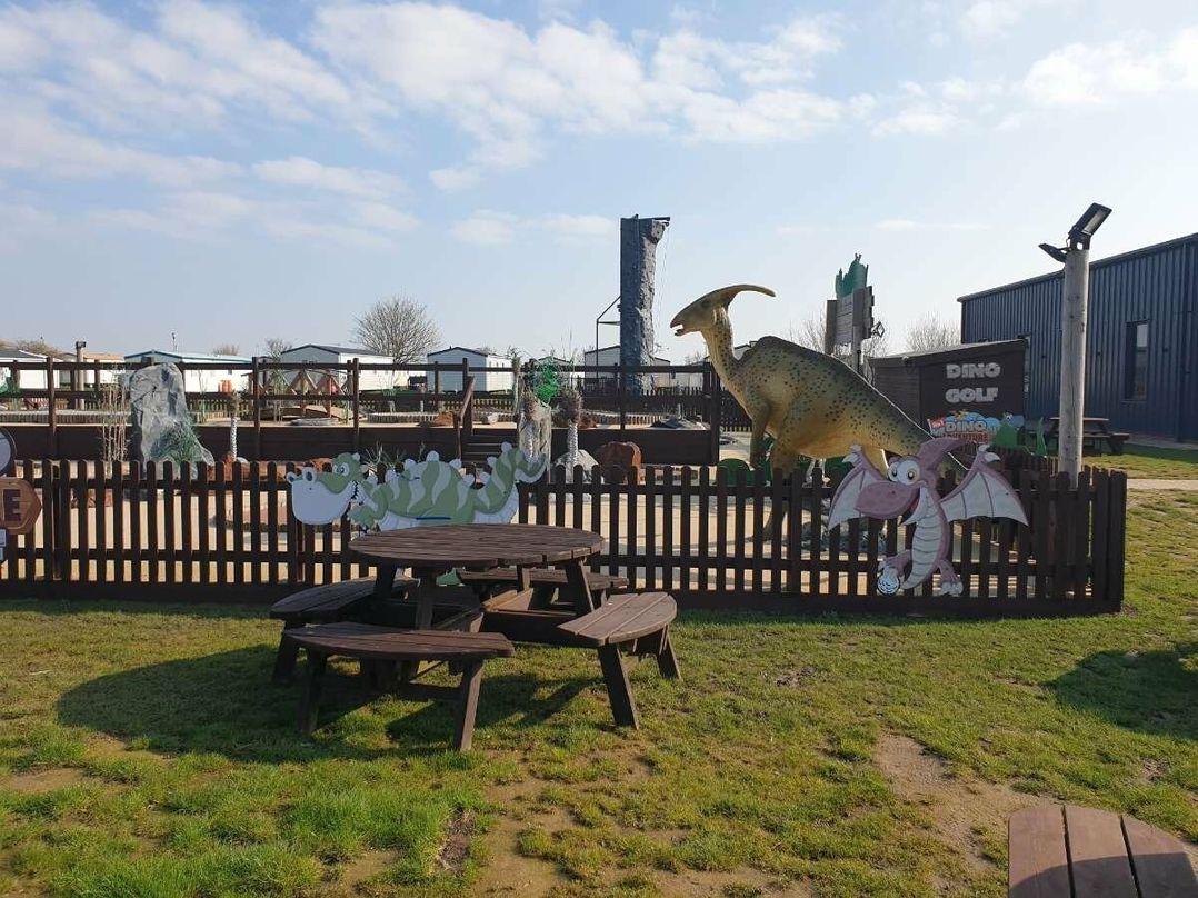 Broadland Sands - Holiday Accommodation 13601