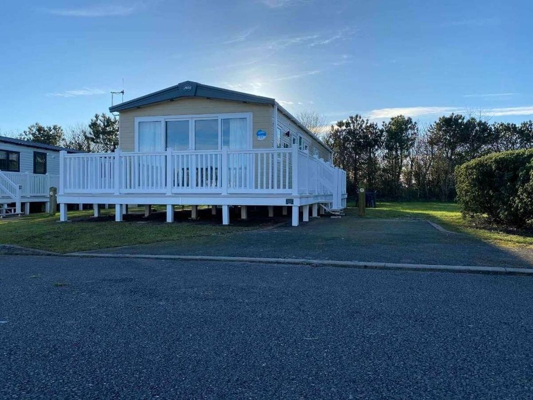 Devon Cliffs Holiday Park - Holiday Accommodation 13607