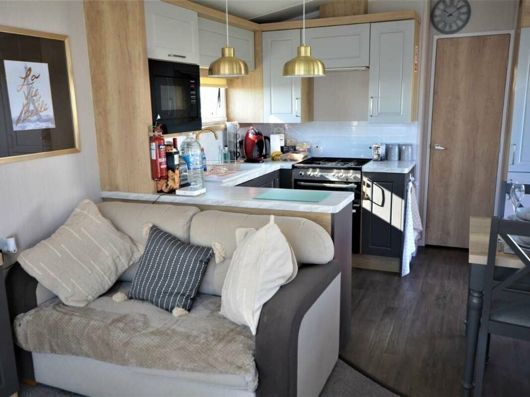 Devon Cliffs Holiday Park - Holiday Accommodation 13632