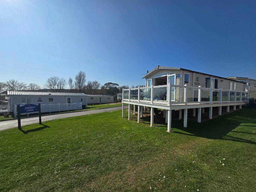 Devon Cliffs Holiday Park - Holiday Accommodation 13689
