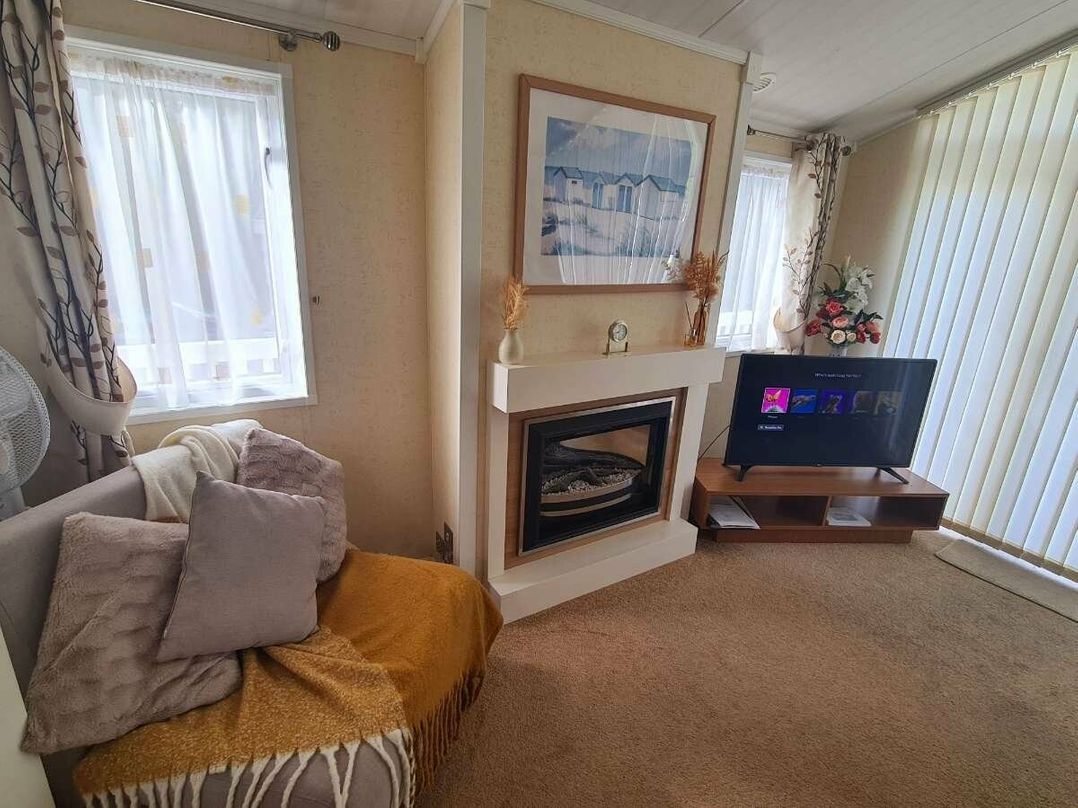 Shorefield Country Park - Holiday Accommodation 13753