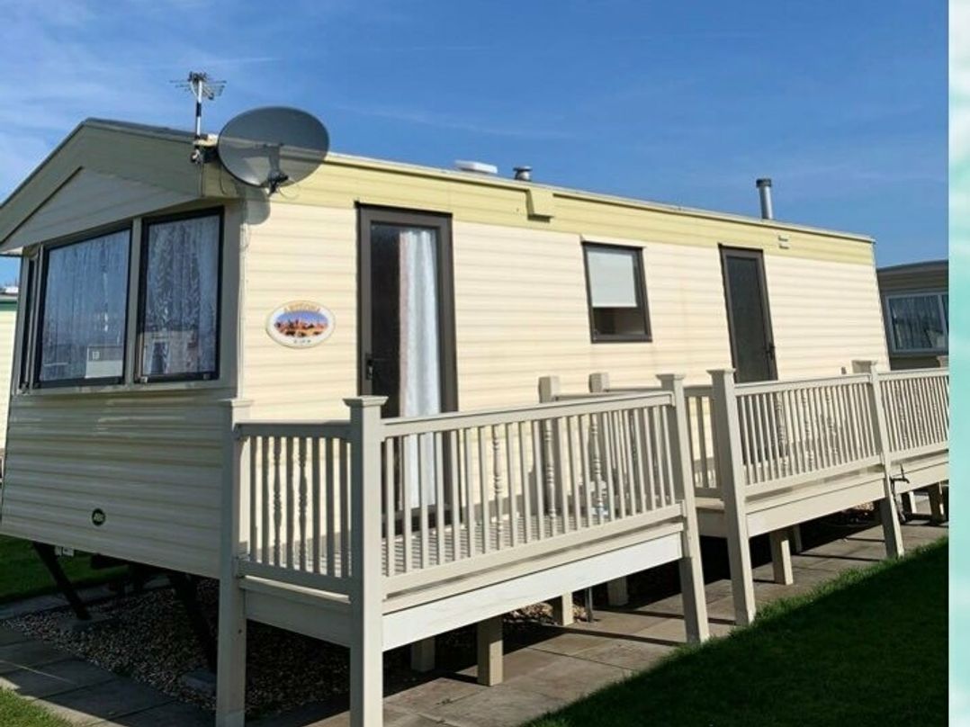 Silver Beach Caravan Park - Holiday Accommodation 13801