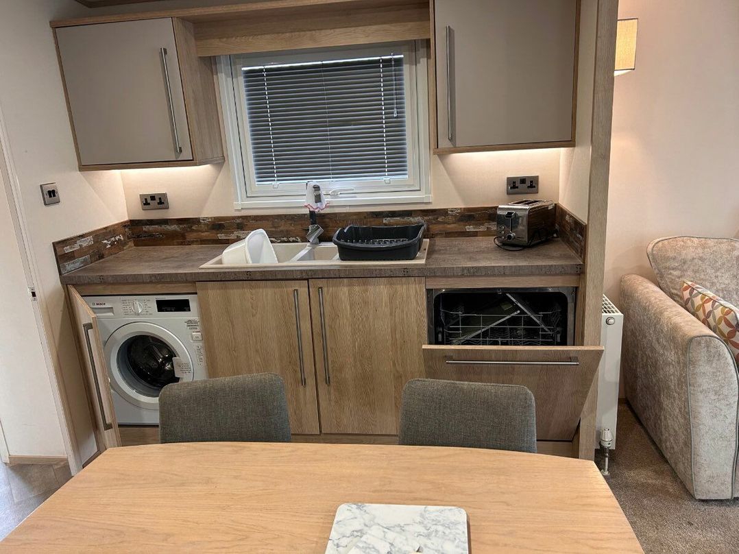 Marton Mere Holiday Village - Holiday Accommodation 13918