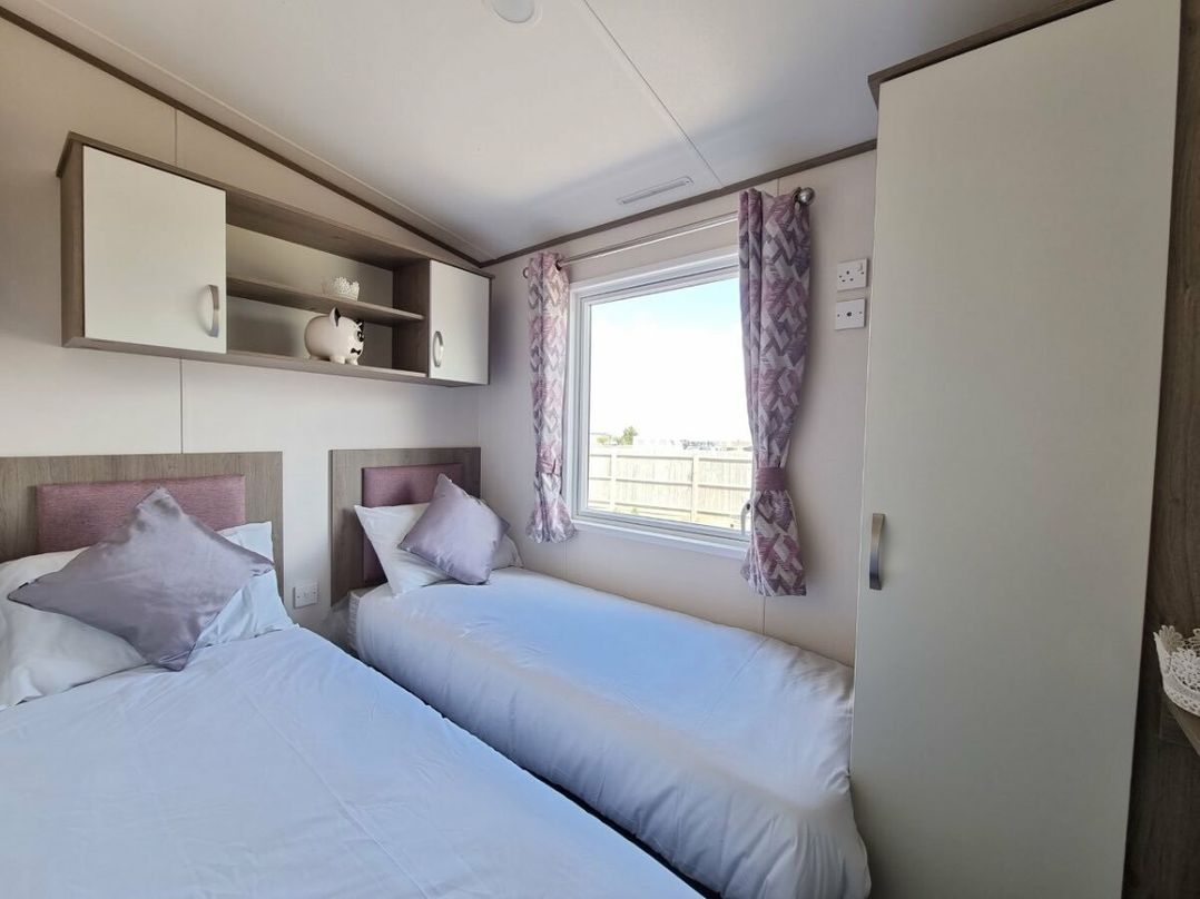 Seaview, Whitstable - Holiday Accommodation 13927