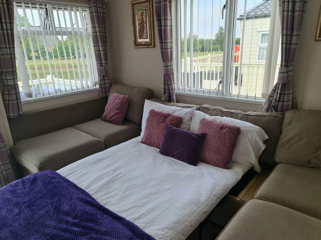 Golden Palm Resort - Holiday Accommodation 13998