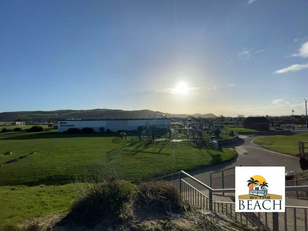 Lido Beach Holiday Park - Holiday Accommodation 14114