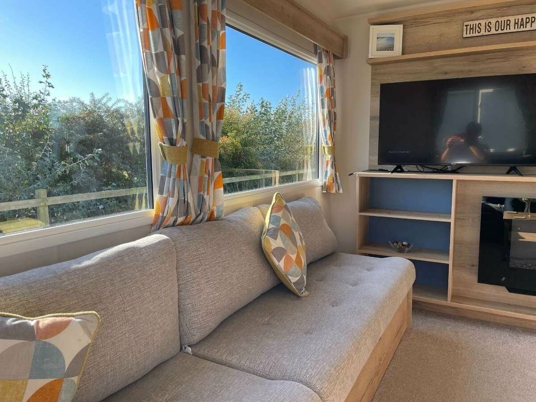 Golden Sands - Holiday Accommodation 14231