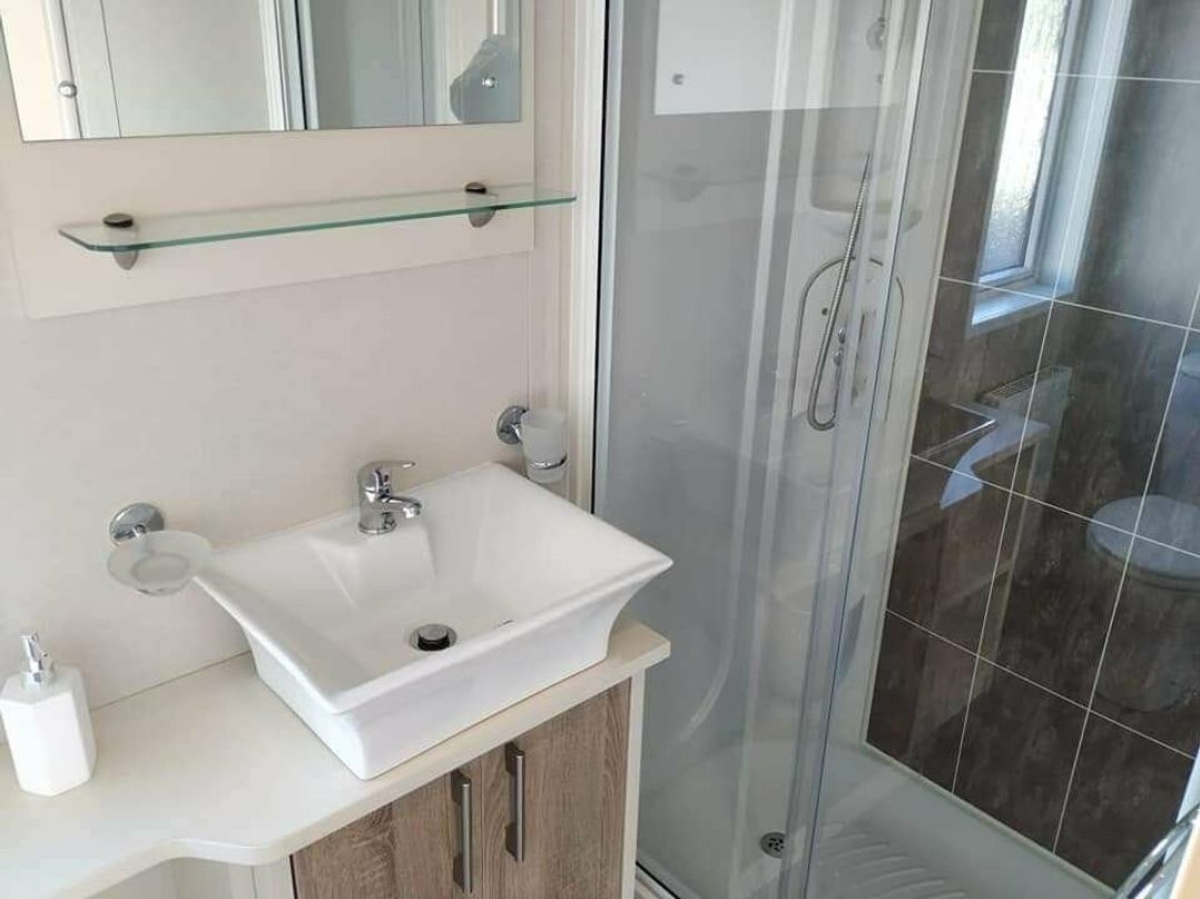 Tattershall Lakes Country Park - Holiday Accommodation 14571