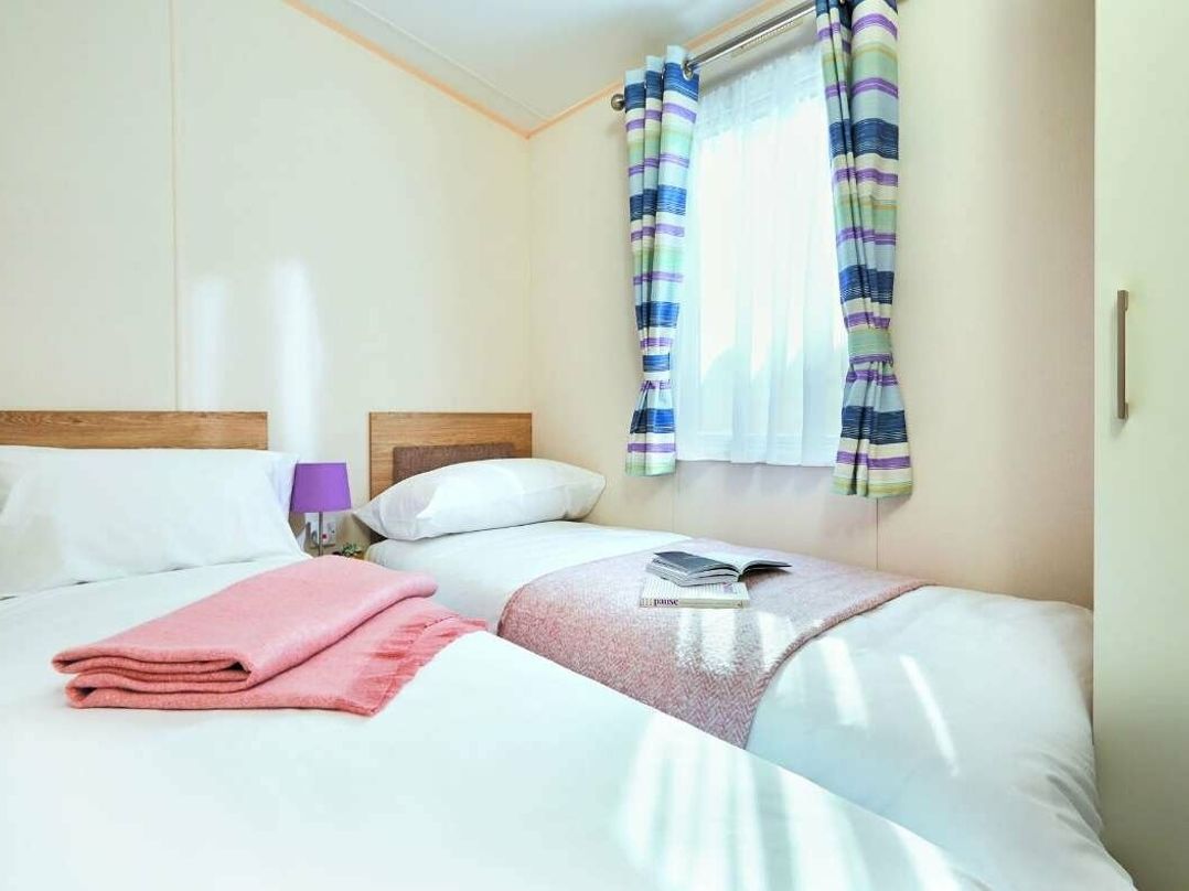 Manorbier Country Park - Holiday Accommodation 14577