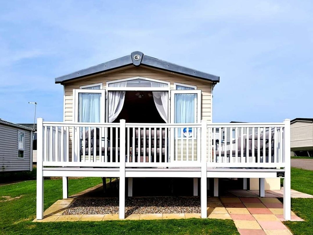 Hopton Holiday Village - Holiday Accommodation 14720
