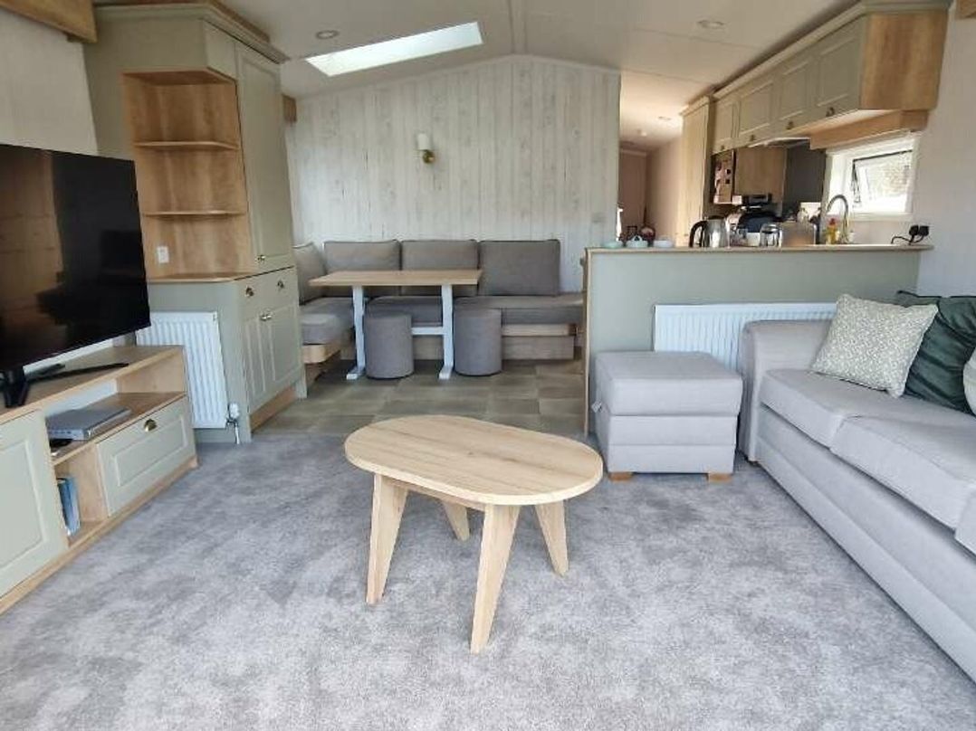 Golden Sands - Holiday Accommodation 14757