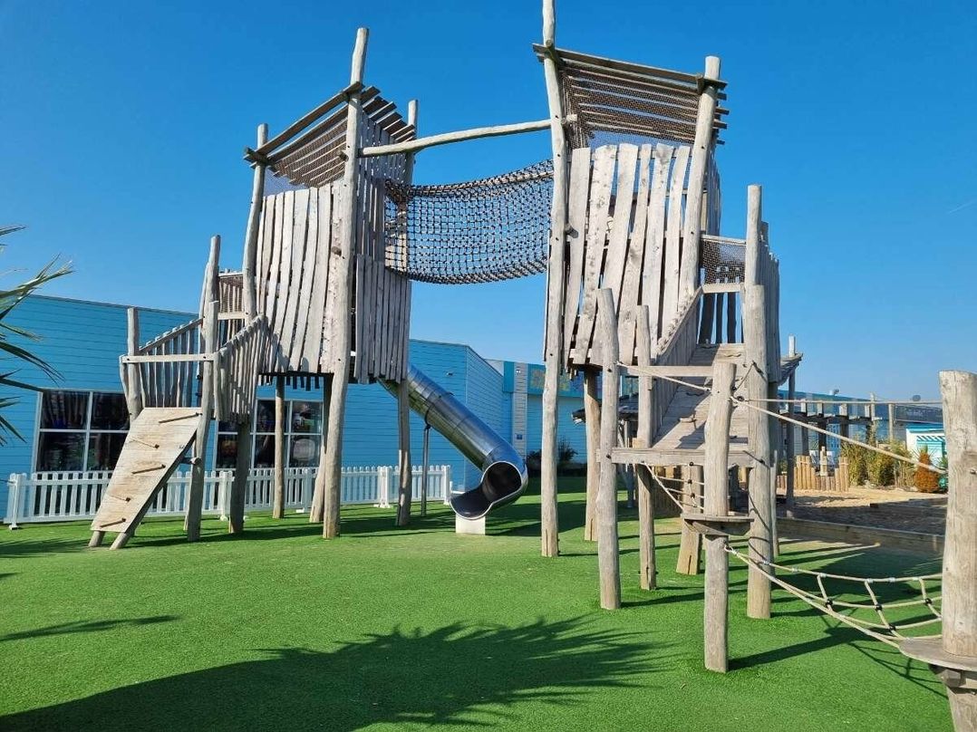 Golden Sands - Holiday Accommodation 14757