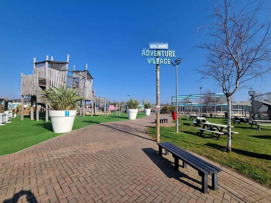 Golden Sands - Holiday Accommodation 14757