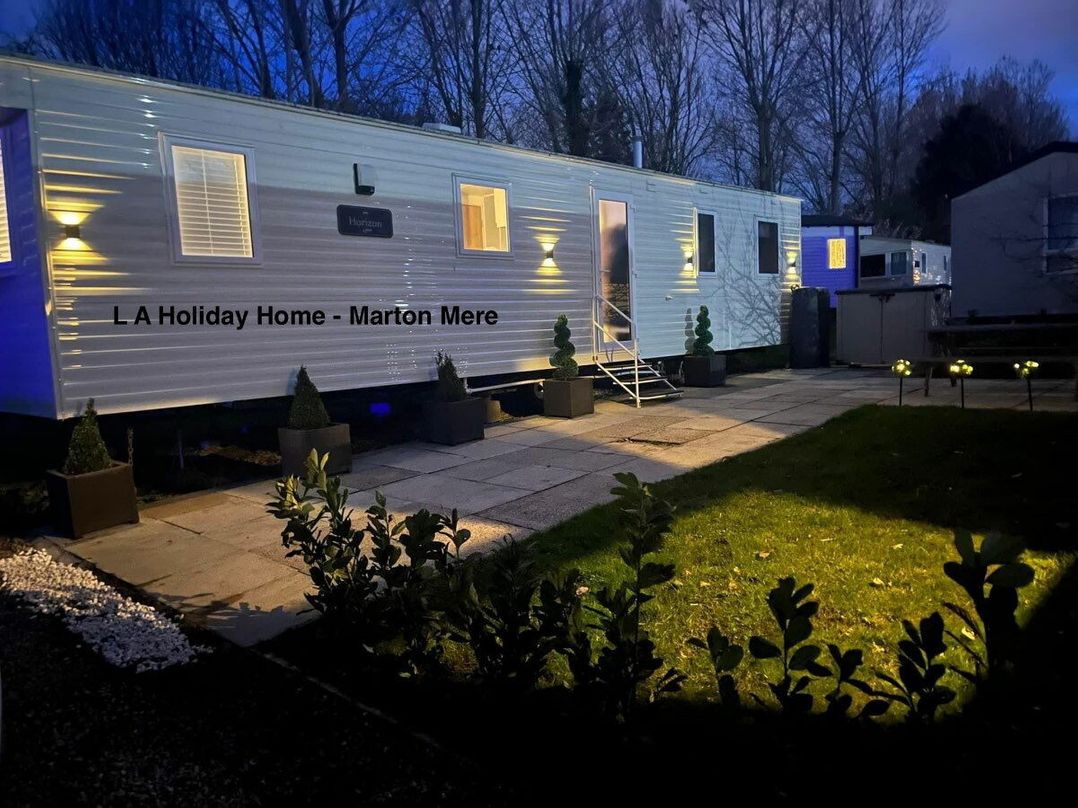 Marton Mere Holiday Village - Holiday Accommodation 14821